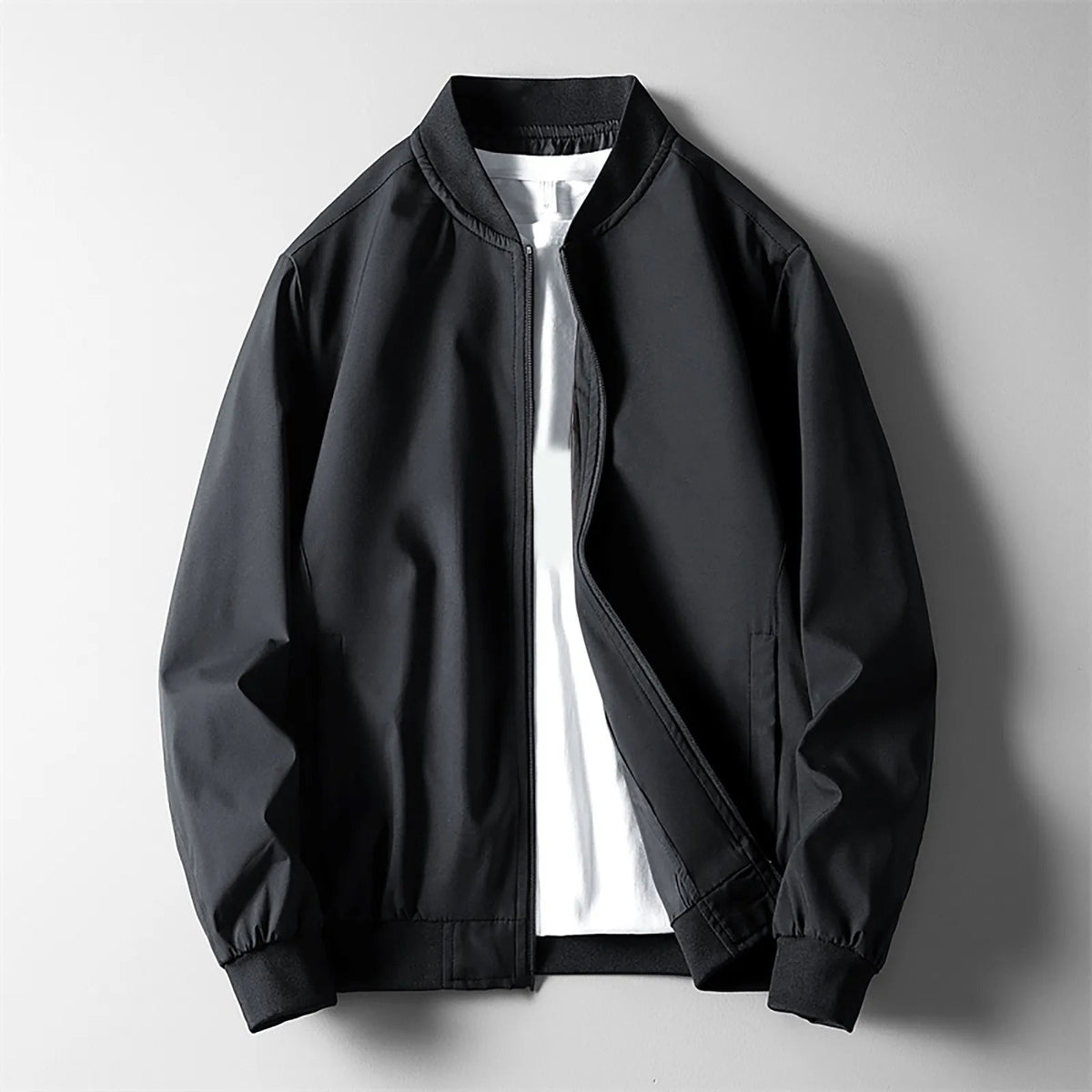 Herren Bomberjacke mit Rippbund und mattem Finish