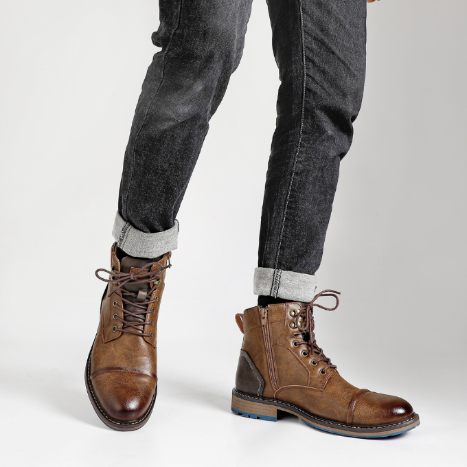 Herren Stiefel mit Seitenreißverschluss