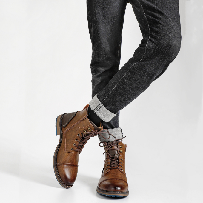 Herren Stiefel mit Seitenreißverschluss