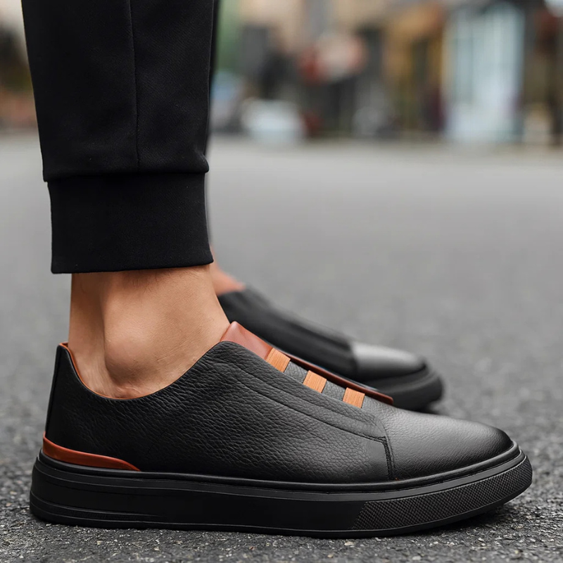 Herren Sneaker mit Ziernähten und Stretch-Schnürung