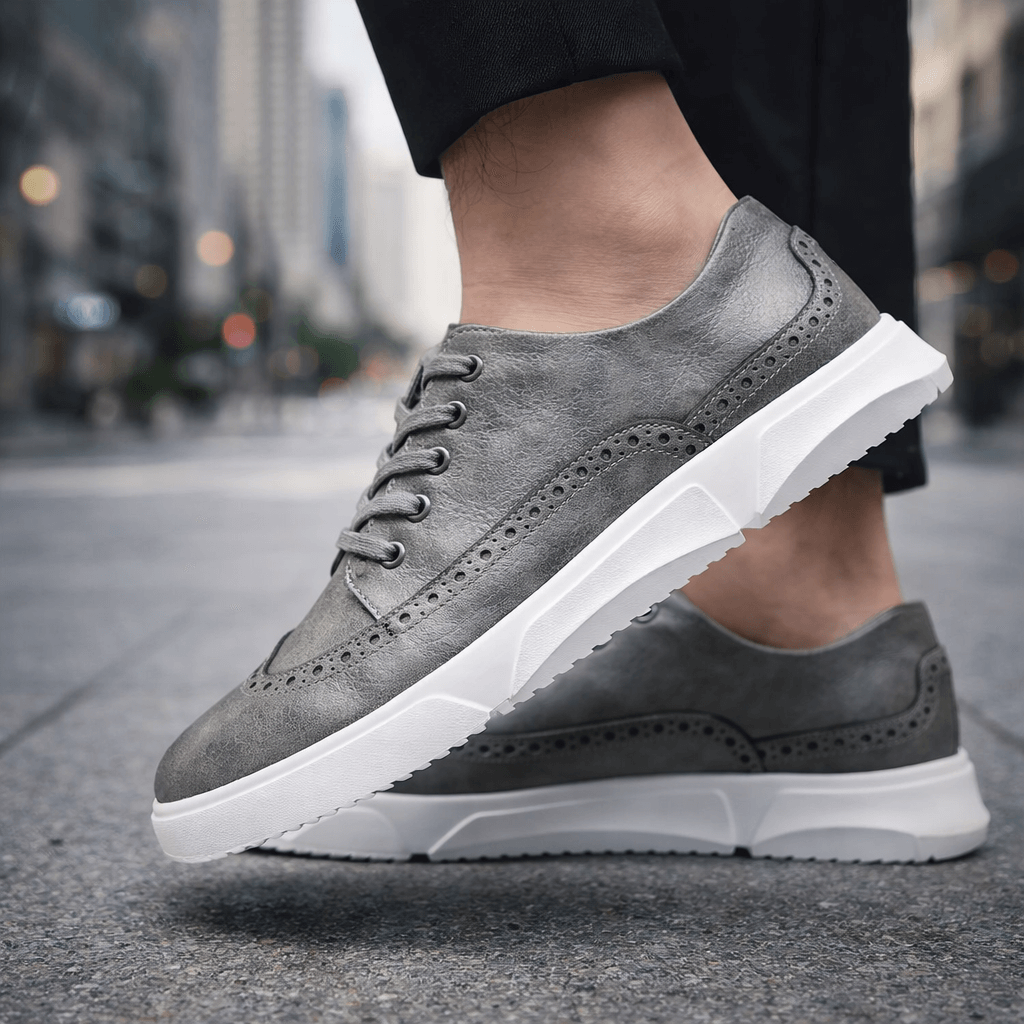 Herren Sneaker im Brogue-Stil mit Schnürung