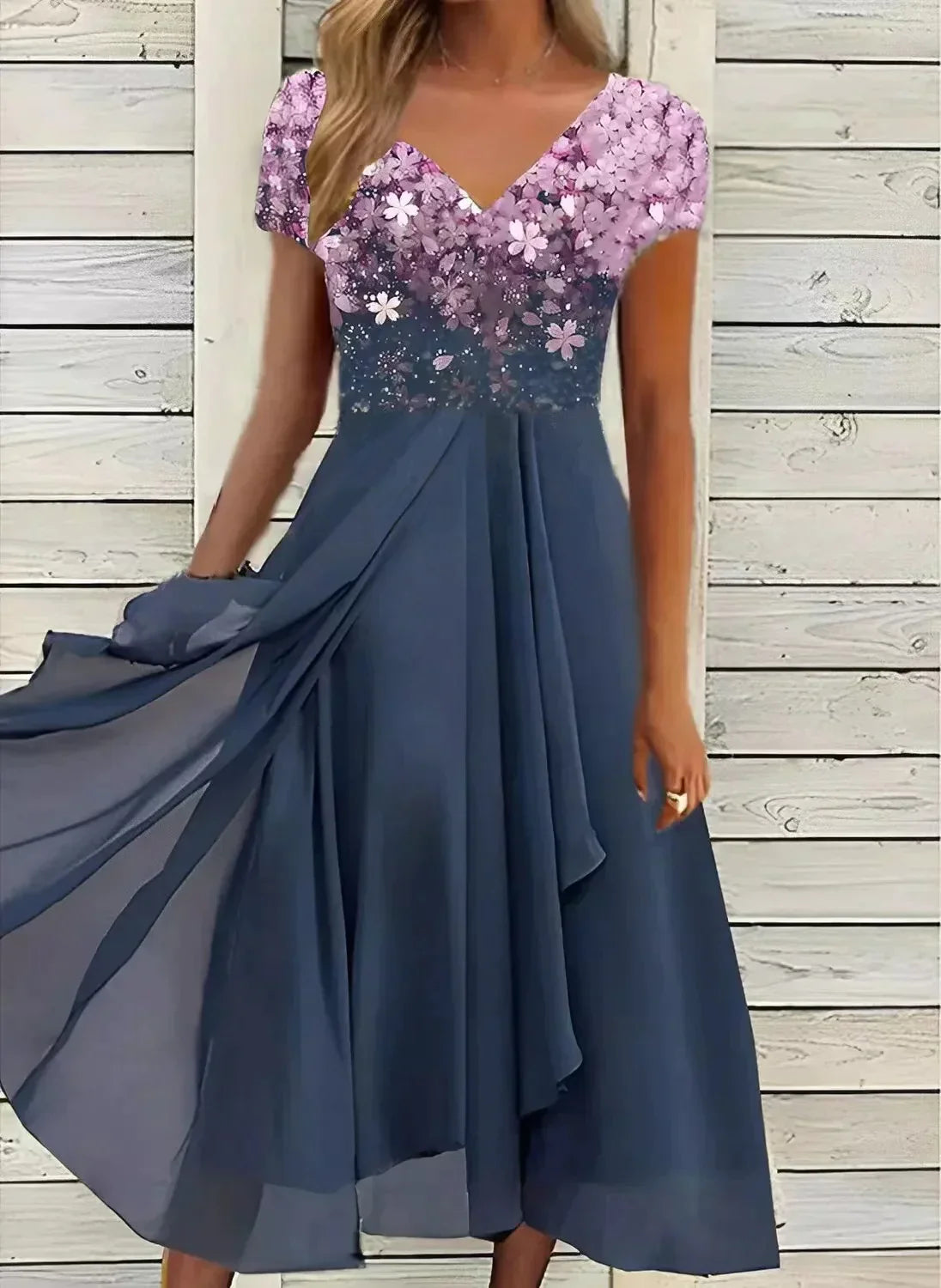 Damen Abendkleid Taillenbetont mit Schwingendem Rockteil Elegant