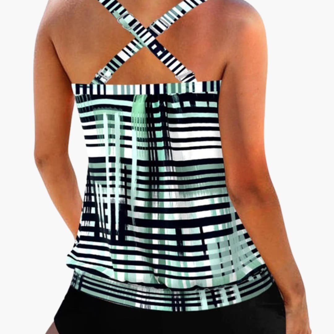Gestreifter Damen Tankini mit Kragen und Badeshorts für den Sommer