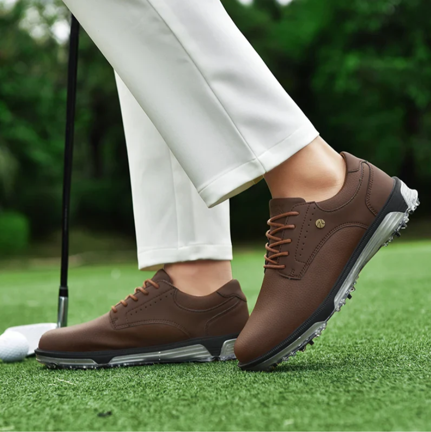 Herren Golfschuh mit Profilsohle und wasserabweisendem Design