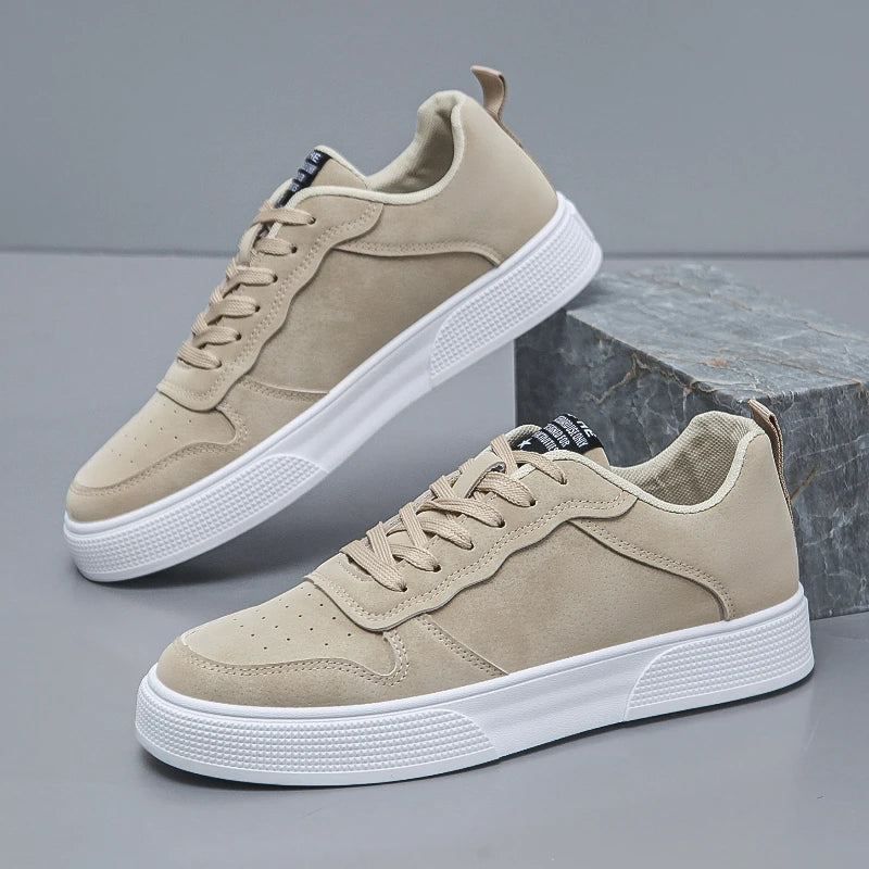 Herren Sneaker im Court-Design mit Schnürung