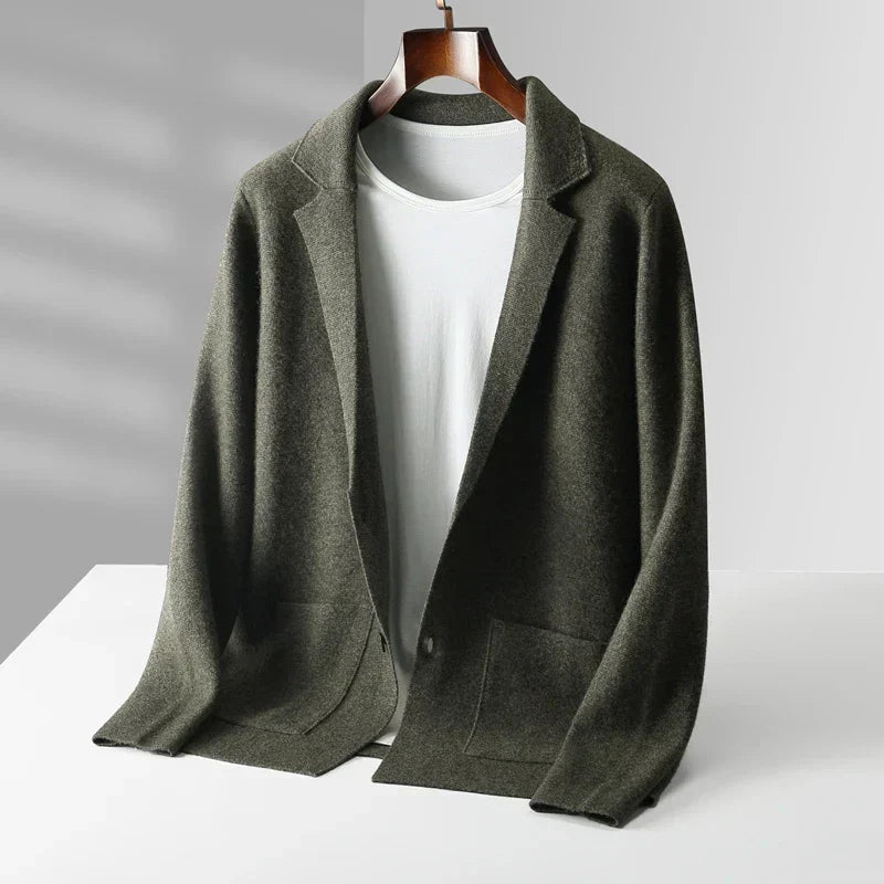 Herren Strickjacke mit Schalkragen und Knopfleiste