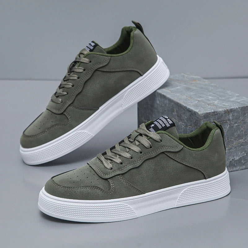 Herren Sneaker im Court-Design mit Schnürung