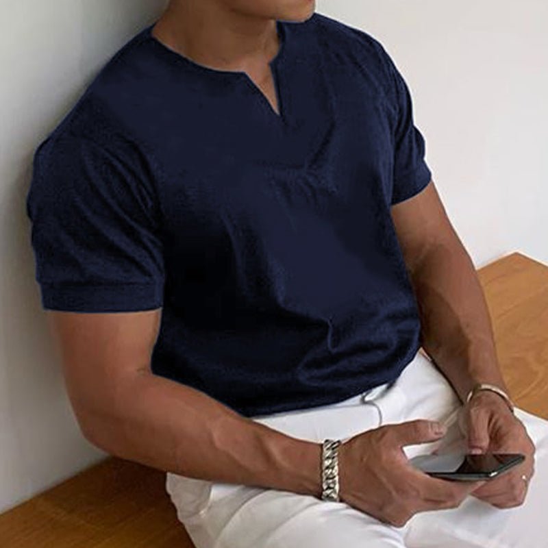 Herren T-Shirt Slim Fit mit V-Ausschnitt Sportliche Mode für die Aktuelle Saison