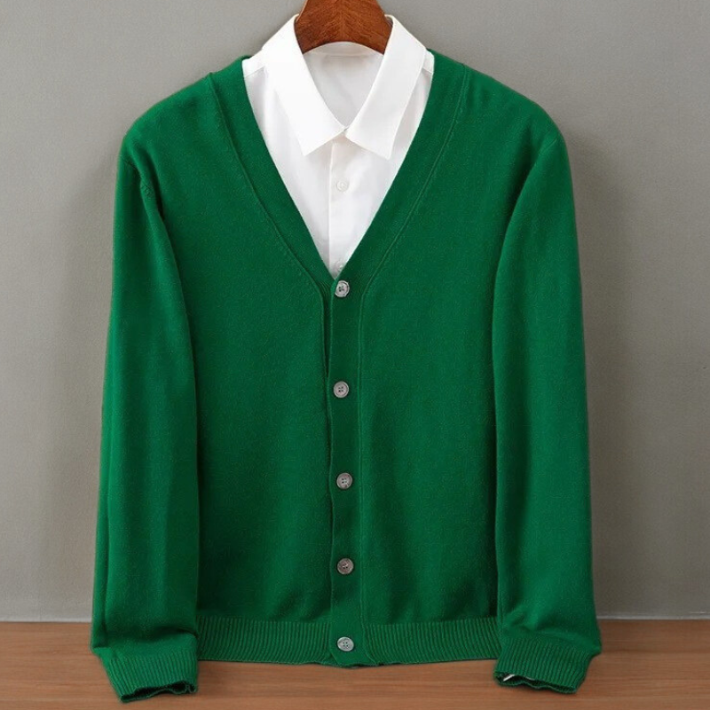 Herren Strickjacke in klassischer Passform