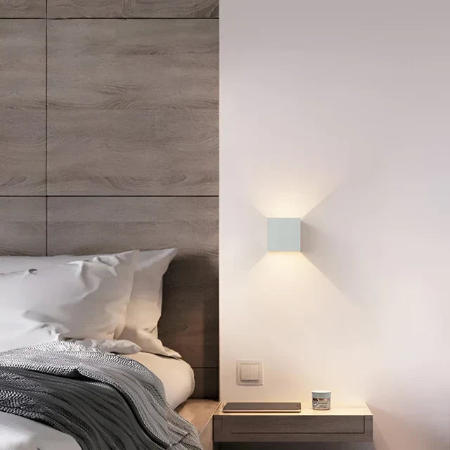Kabellose LED Wandleuchte Minimalistisch Modern für Innen und Außen