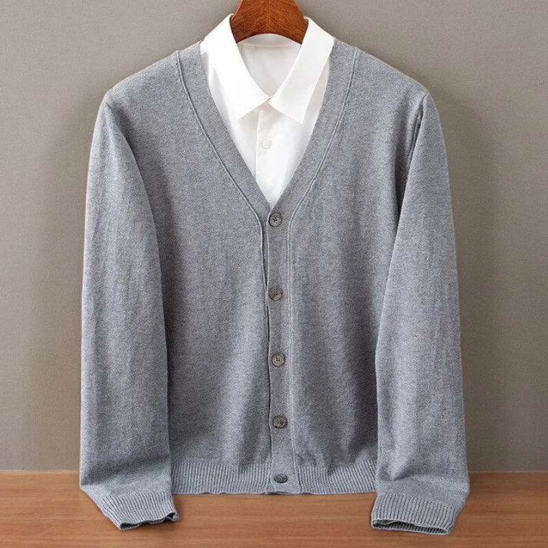 Herren Strickjacke in klassischer Passform