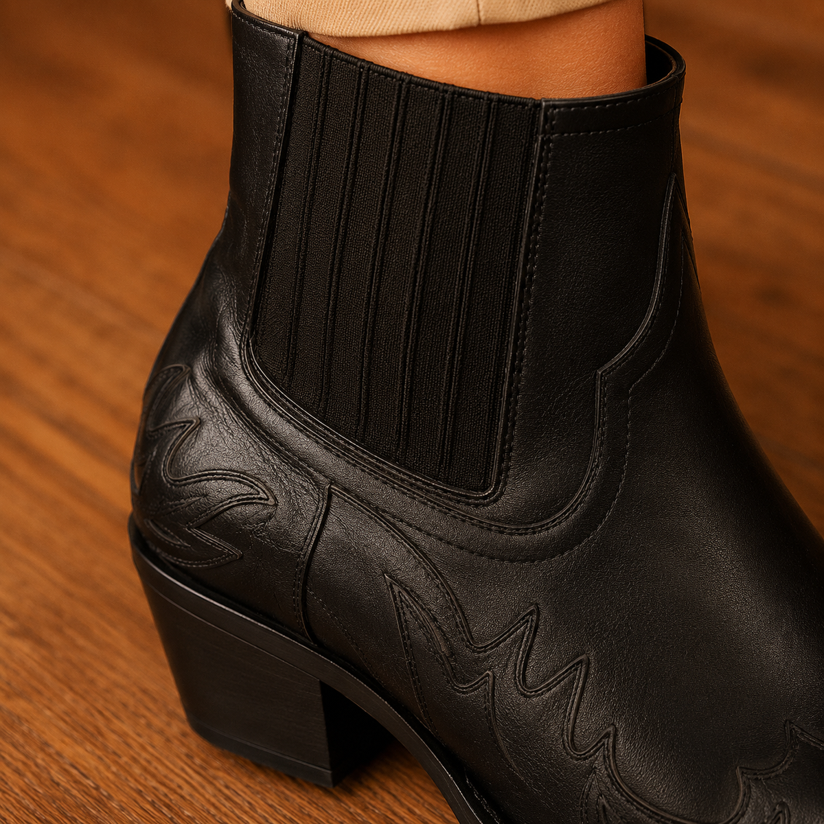 Damen Western-Stiefeletten in Lederoptik mit Ziernaht