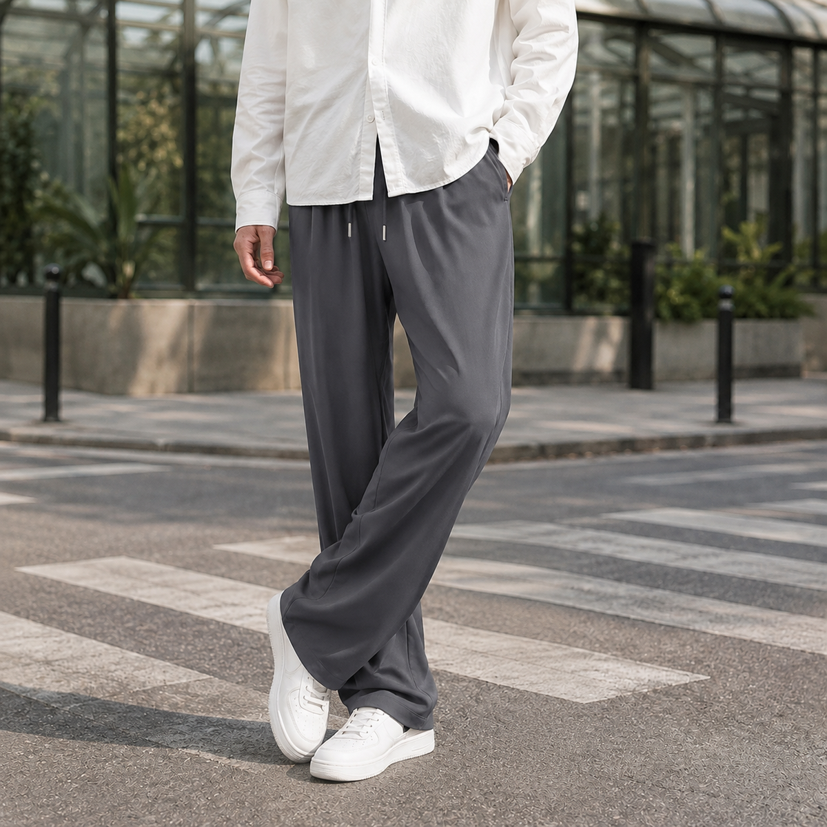 Herren Hose mit Kordelzugbund in weiter Passform