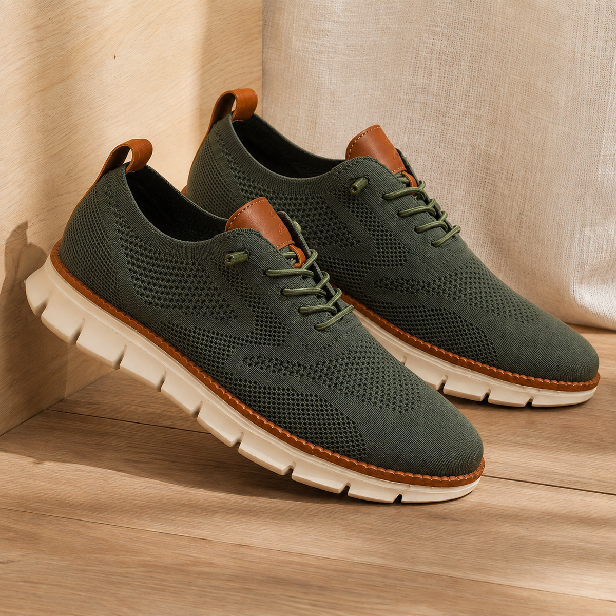 Sneaker mit elastischer Schnürung