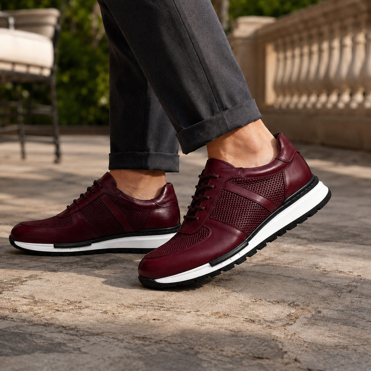 Herren Sneaker mit gepolstertem Kragen und Schnürung