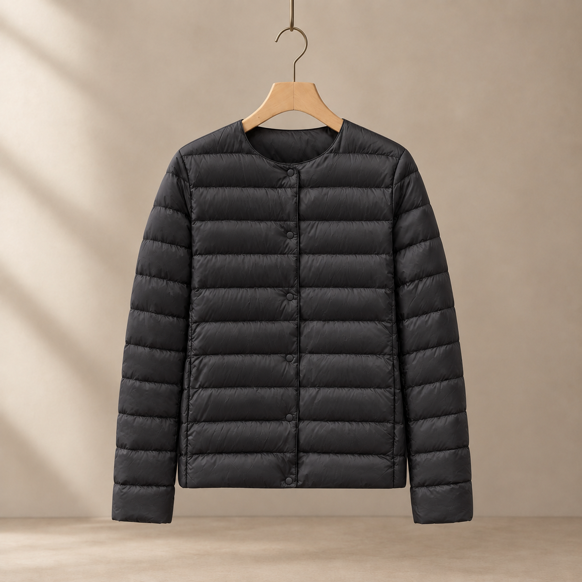 Damen Steppjacke mit Eingrifftaschen und schmaler Passform