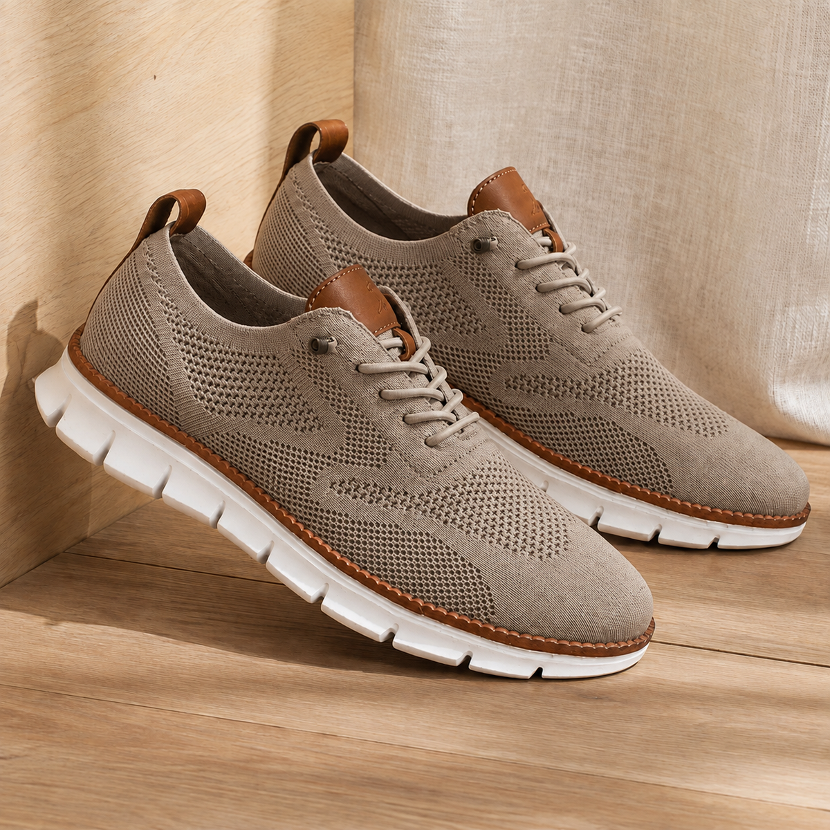 Sneaker mit elastischer Schnürung