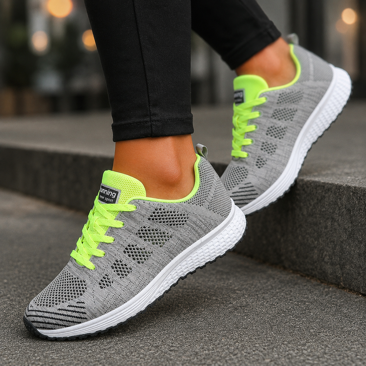 Damen Sneaker mit Strickoptik und Schnürung