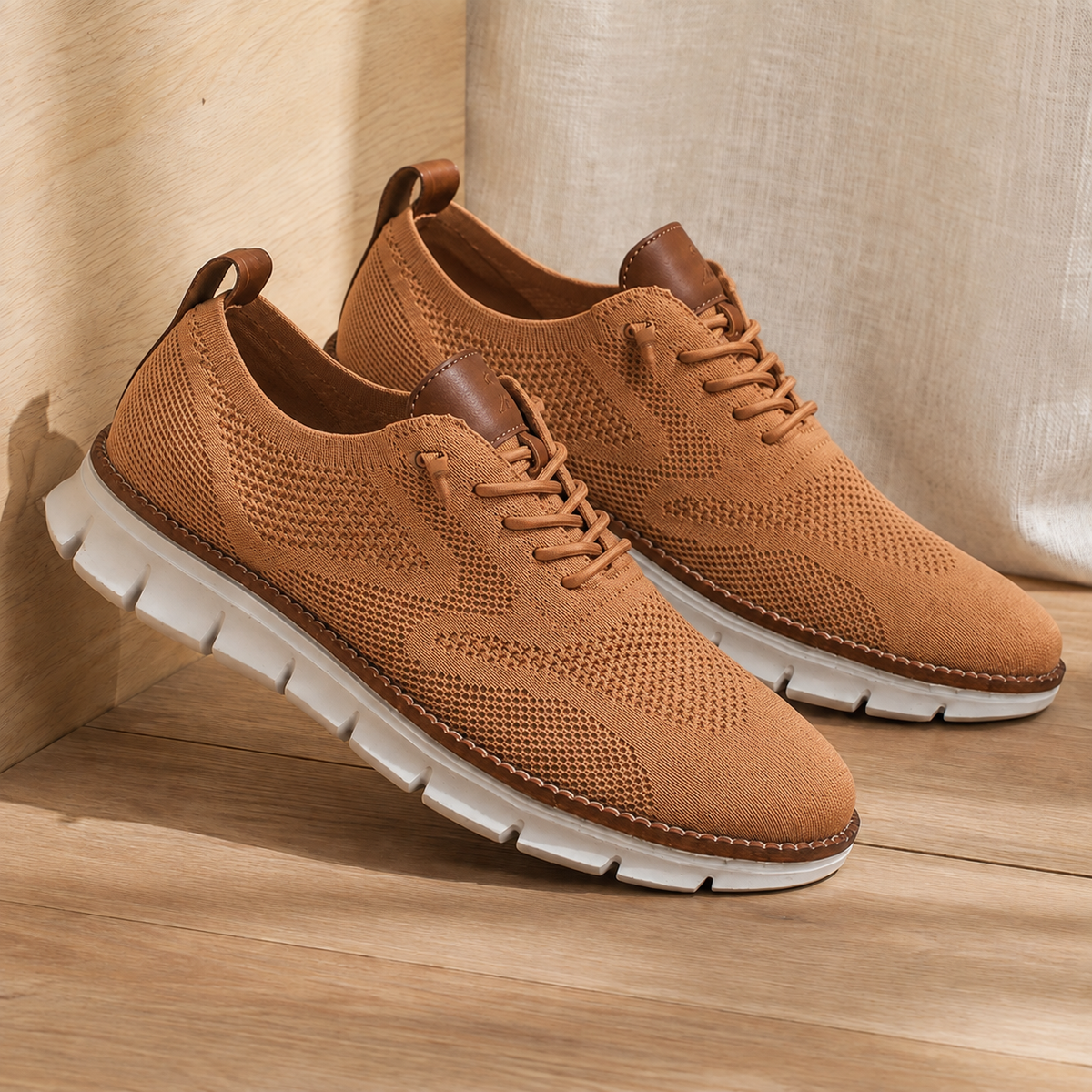 Sneaker mit elastischer Schnürung